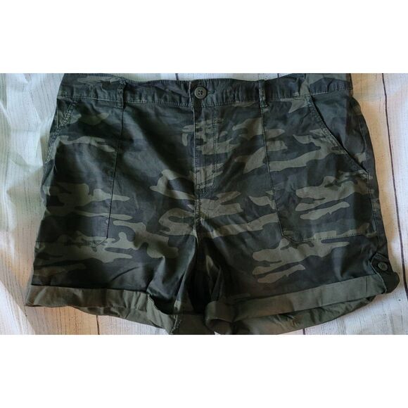 Social Standard By Sanctuary Ladies Hero Utility Short Mother Nature Camo XXL - Picture 4 of 5